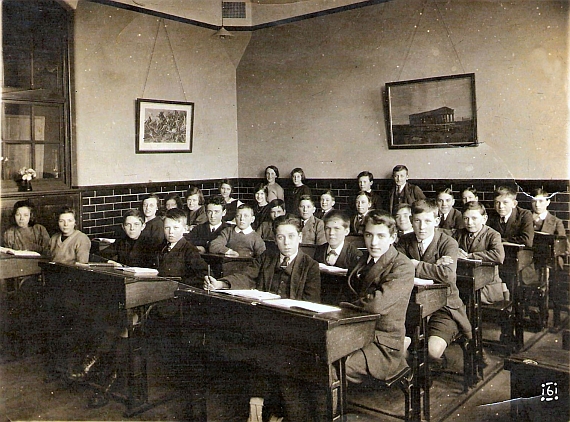parade-school-1921